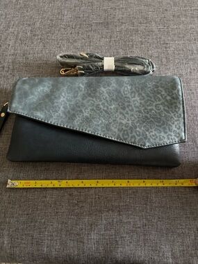 Blue Leopard Print Clutch Crossbody Convertible Wristlet Purse